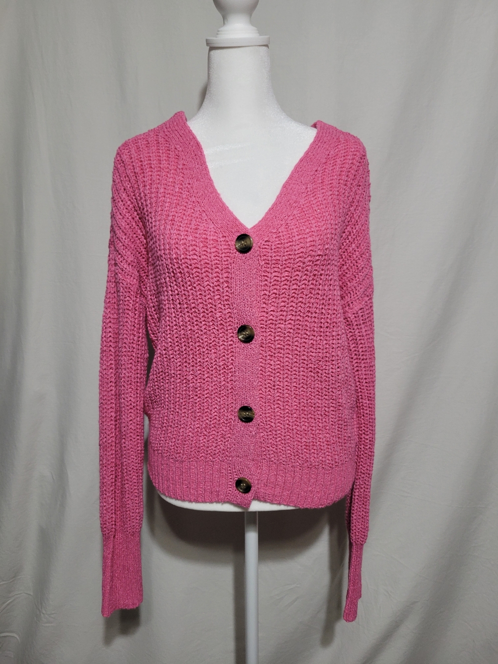 moon & madison Pink V-Neck Chunky Button Cardigan
